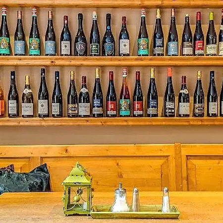 Historisches Weinhotel Zum Gruenen Kranz 3*