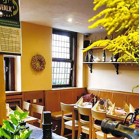 Historisches Weinhotel Zum Gruenen Kranz