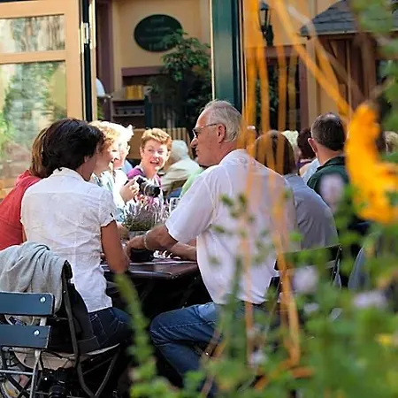 Weinhotel Des Riesling Zum Gruenen Kranz